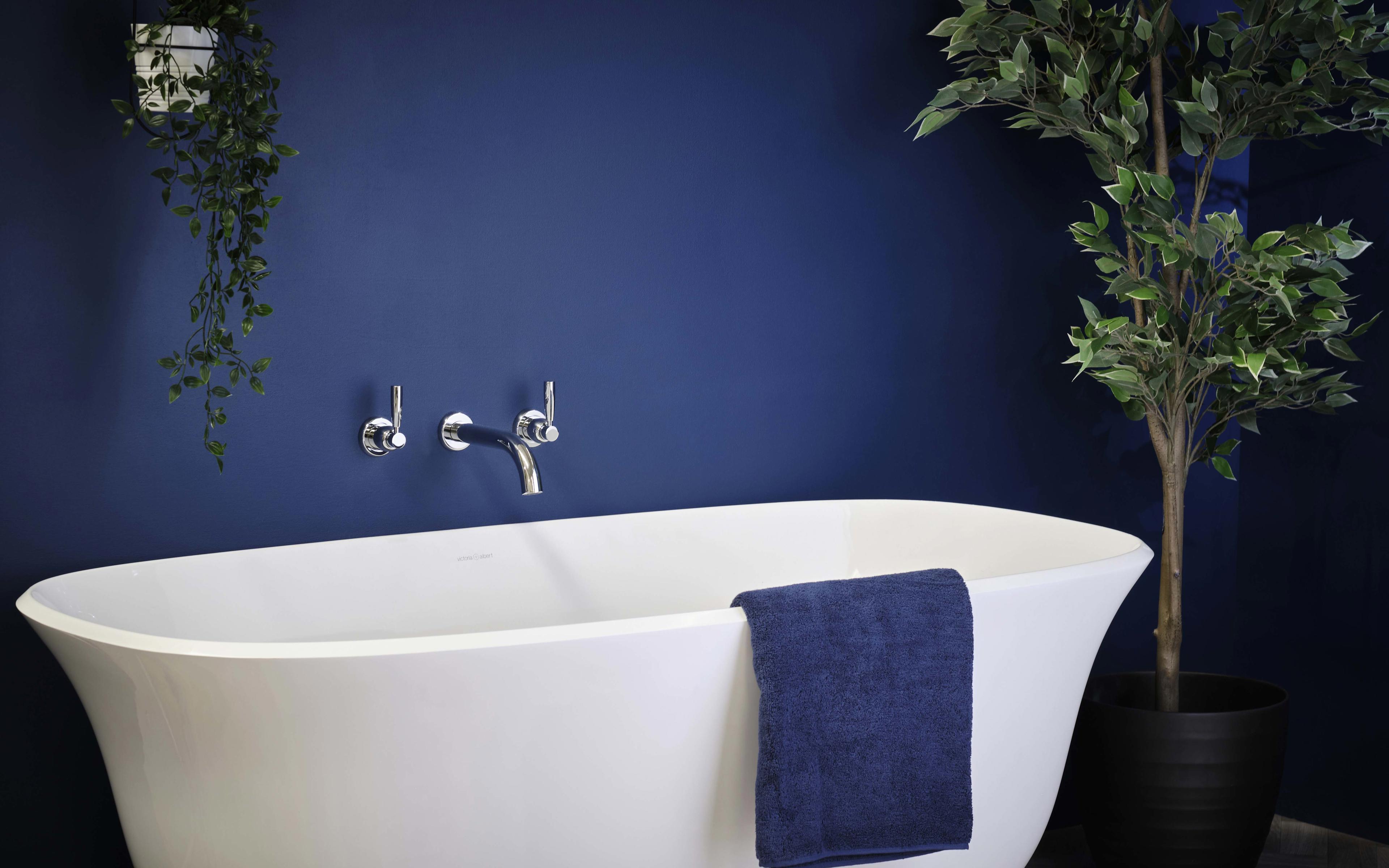 Langbourn Three-Hole Wall-Mounted Bath Set - Chrome